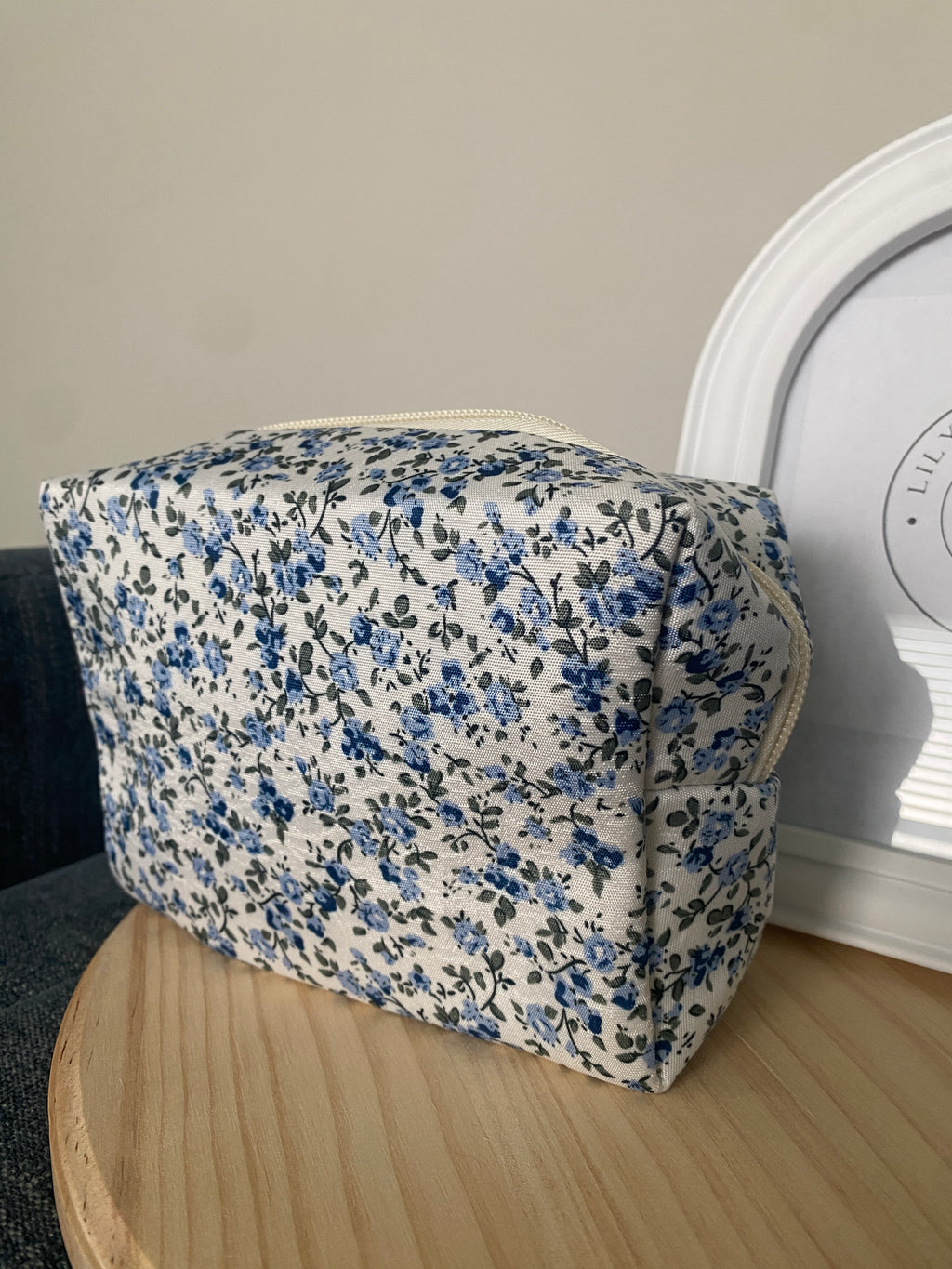 Blue flower bag