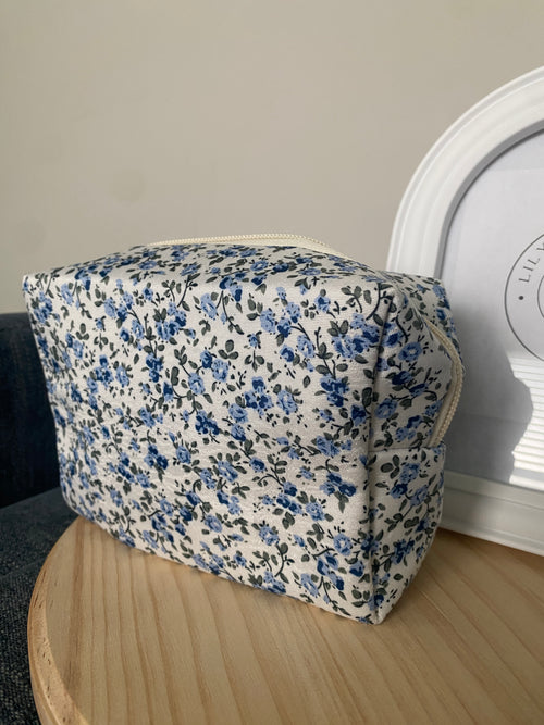 Blue flower bag